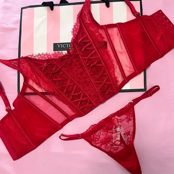 CLEARANCE $̶9̶8̶ Victoria’s Secret Lace Up Bustier and Matching V-string - Picture 1 of 4